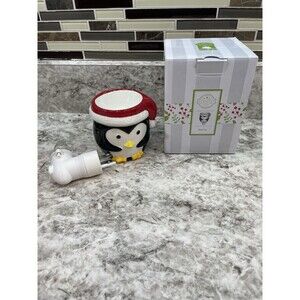 Baby Tux Scentsy Plug In Warmer Christmas Holiday Penguin Nite Lite